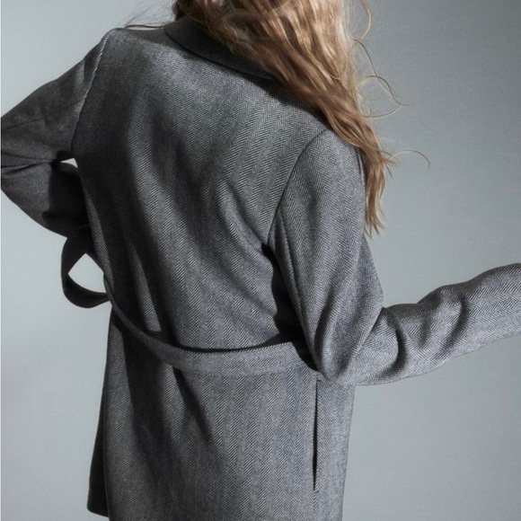 New H&M Divided Coat - Picture 9 of 9
